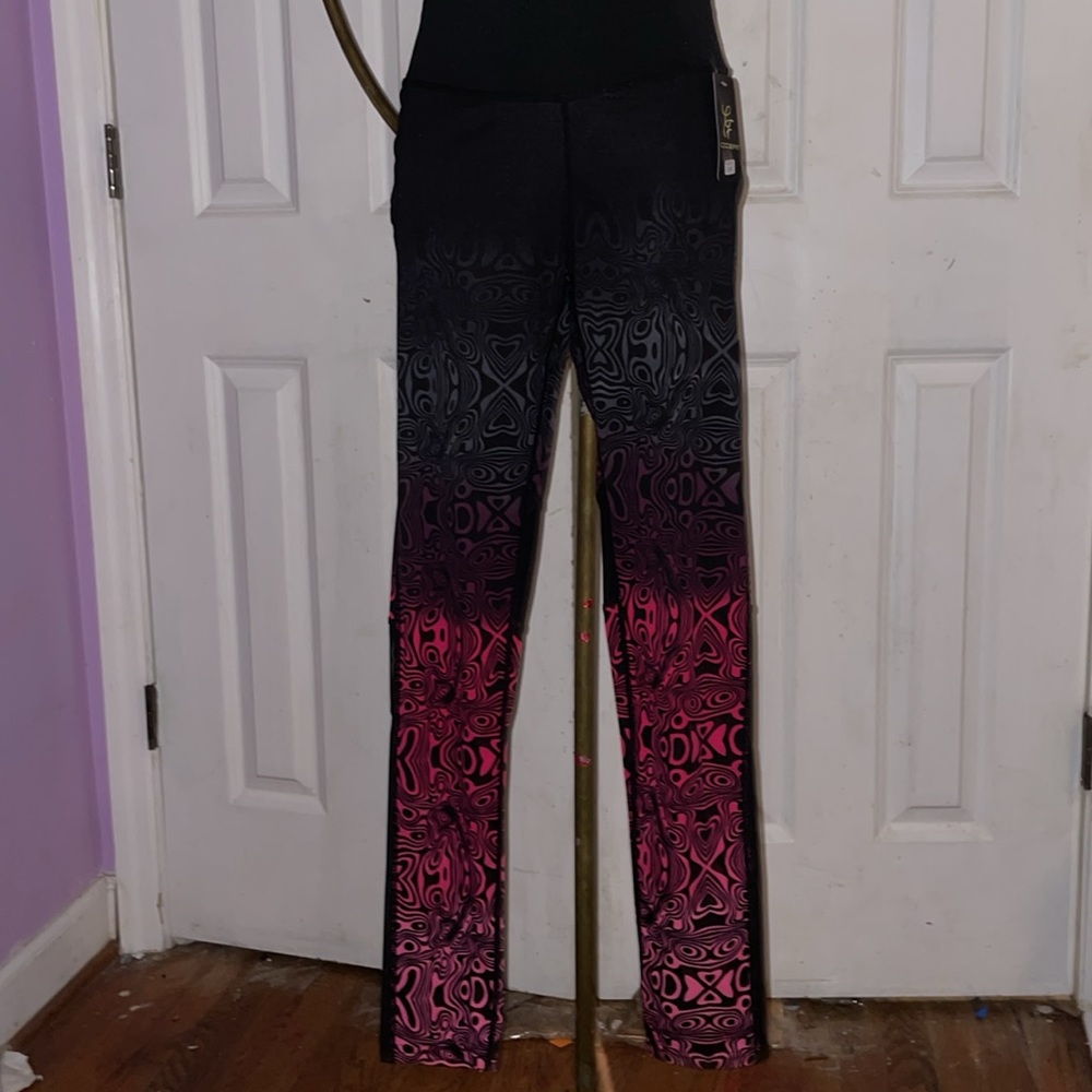Pink/Purple Light Compression Leggings. Size S/M - 0-6